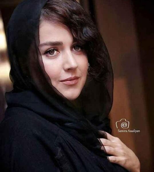 عکس افسانه پاکرو در لباس عروس