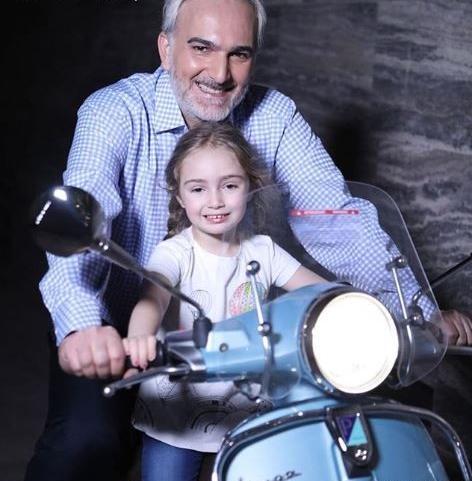عکس همسر و فرزند بیژن بنفشه خواه