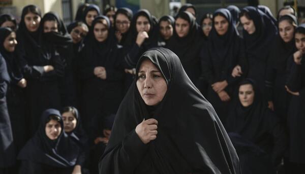 عکسهای بهنوش بختیاری با چادر