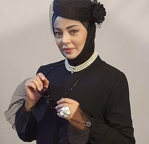 عکس بی حجابی رزیتا غفاری