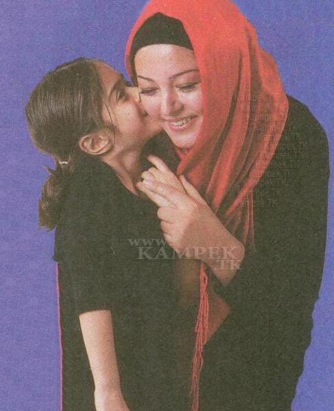 عکس بی حجابی رزیتا غفاری