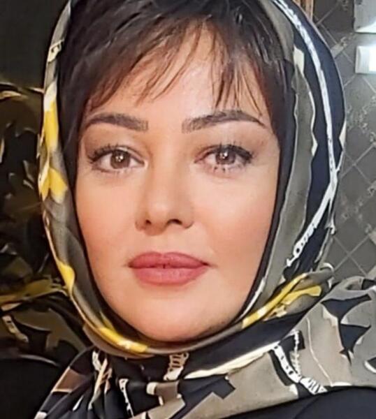 عکس بی حجابی رزیتا غفاری