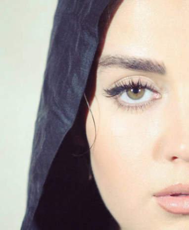 عکس چشم افسانه پاکرو