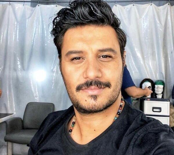 عکس برادر جواد عزتی که فوت شده