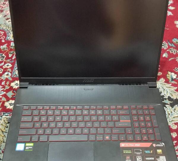 عکس لپ تاپ msi
