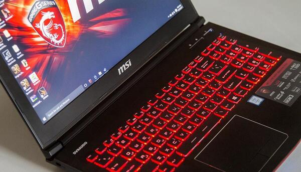 عکس لپ تاپ msi