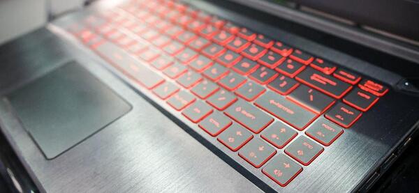 عکس لپ تاپ msi