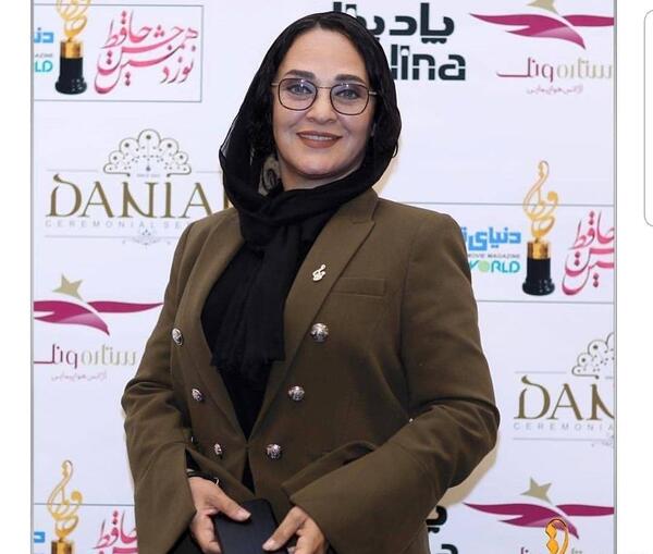عکس رویا نونهالی با عینک