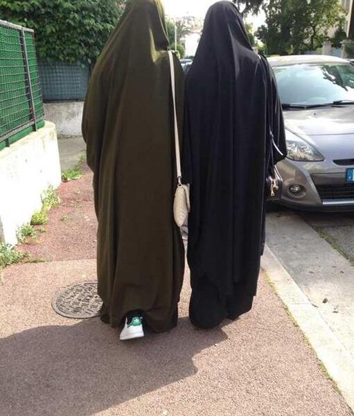عکس رفیق دخترونه بدون متن با حجاب