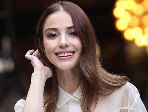 عکس نازلی در سریال قرص ماه