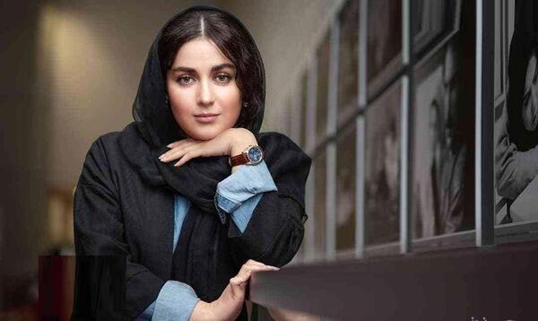 عکس افسانه پاکرو برای تصویر زمینه