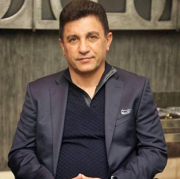 عکس ایستاده پسر قلعه نویی