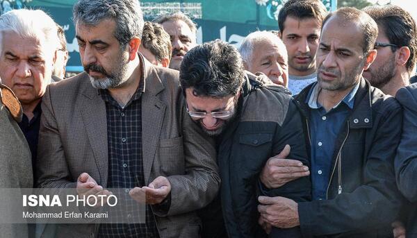 عکس مقبره عارف لرستانی