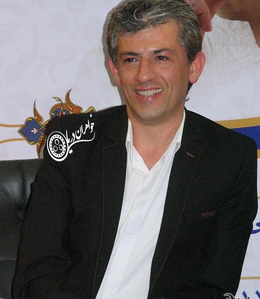 عکس سیروس همتی و خانواده اش