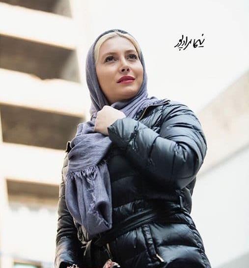 عکس فریبا نادری با کاپشن