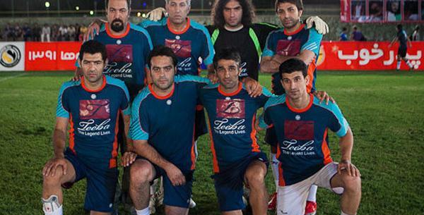 عکس پژمان جمشیدی در لباس پرسپولیس