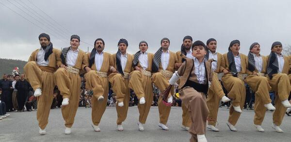 عکس گروه رقص