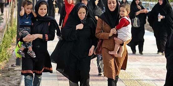 عکس پیاده روی در پارک