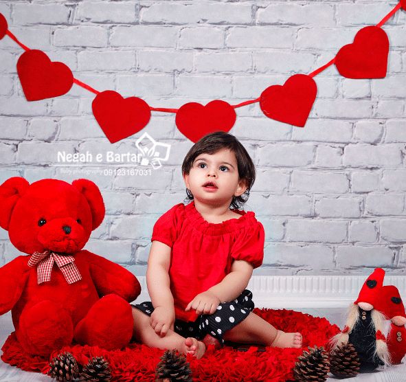 ایده عکس ماهگرد نشسته
