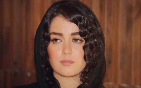 عکس افسانه پاکرو در تکیه بر باد