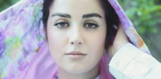 عکس افسانه پاکرو در تکیه بر باد
