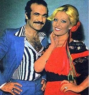 عکس ترانه همسر فریدون فرخزاد