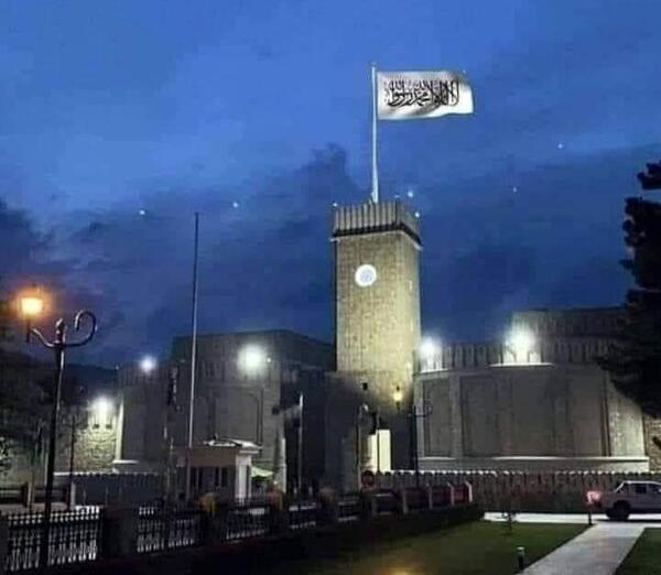 عکس پرچم طالبان در تهران
