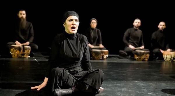 عکس رویا نونهالی در تئاتر