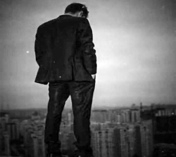 عکس پروفایل یک مرد تنها