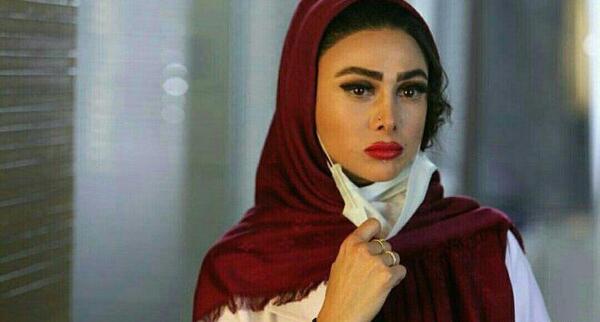 عکسهای آزاده صمدی در خارج از کشور