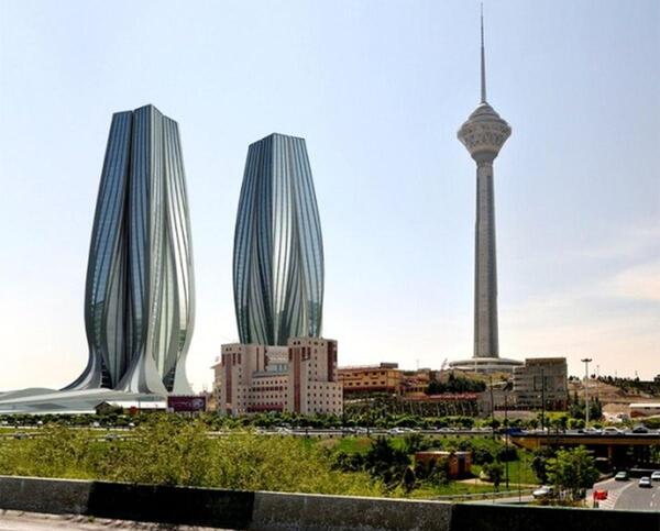 عکس در حال ساخت برج میلاد