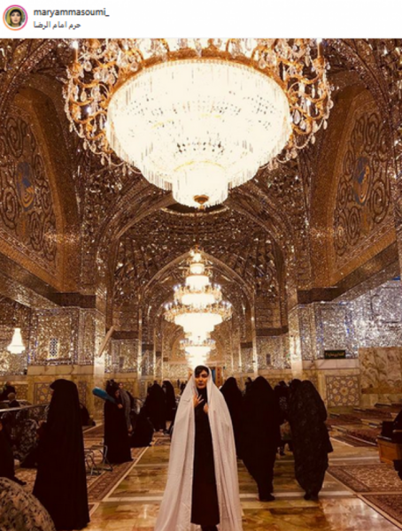 عکس دختر چادری در صحن امام رضا