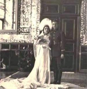 عکس سنگ قبر اشرف پهلوی