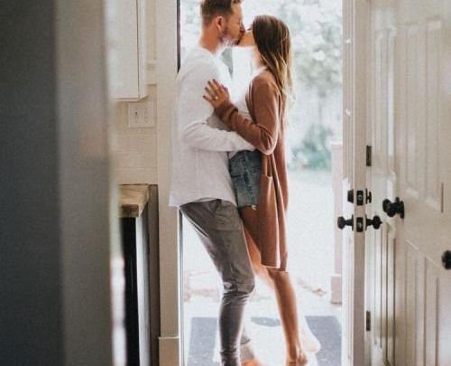 عکس عاشقانه در حال لب