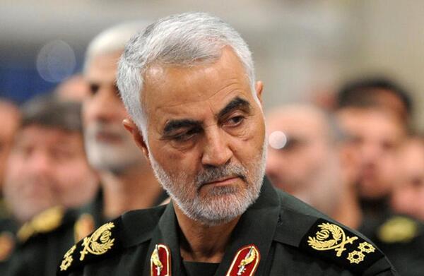 عکس سردار سلیمانی با لباس سپاه