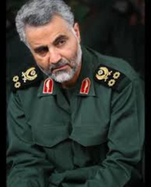 عکس سردار سلیمانی با لباس سپاه