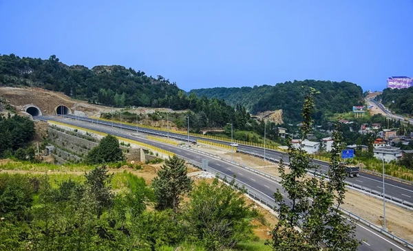 عکس و تصویر آزادراه