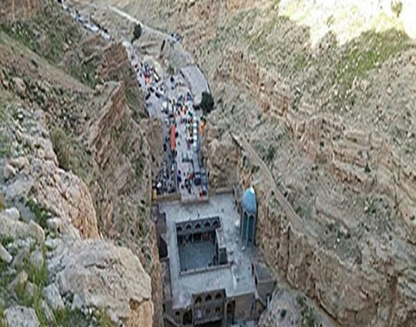 عکس داخل غار بی بی حکیمه