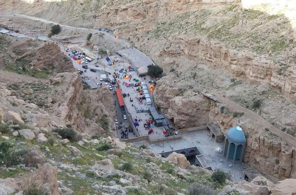 عکس داخل غار بی بی حکیمه