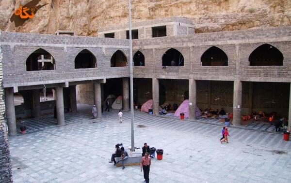 عکس داخل غار بی بی حکیمه