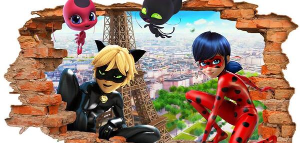 عکس خانواده آدرین