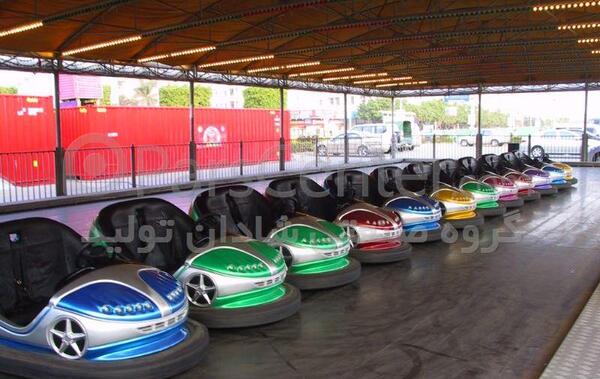 عکس ماشین در شهربازی