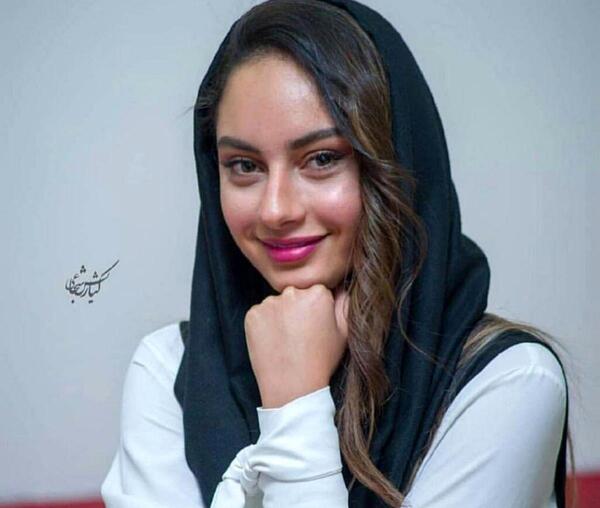 عکس ترلان پروانه بدون آرایش