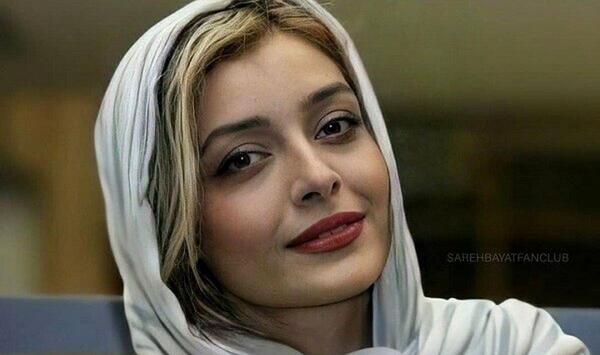 عکس لب ساره بیات