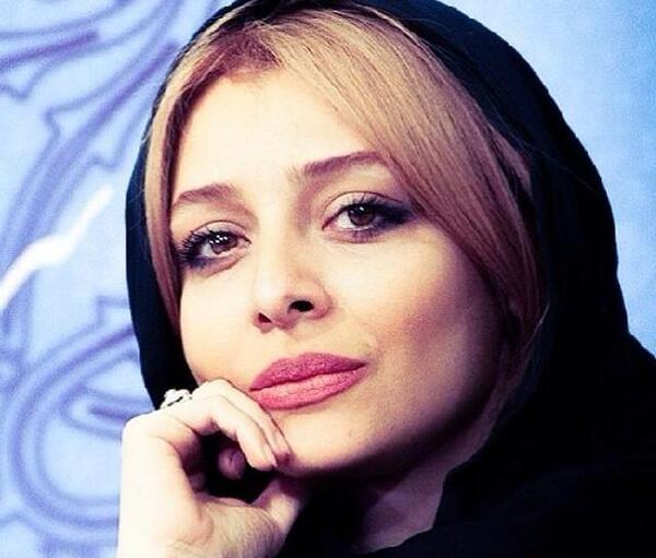 عکس لب ساره بیات