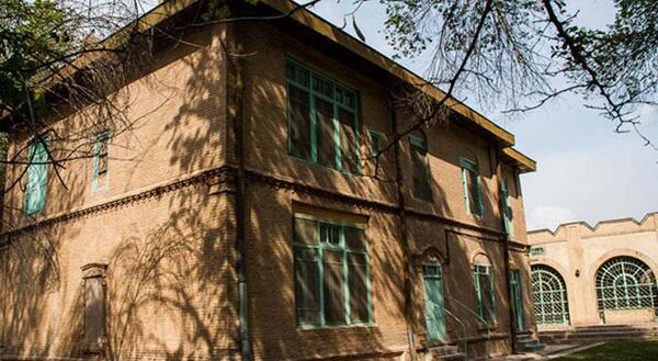عکس سنگ قبر دکتر مصدق
