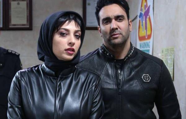 عکس آناهیتا درگاهی در چشم و گوش بسته
