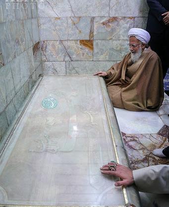 عکس سنگ قبر آیت الله بهجت
