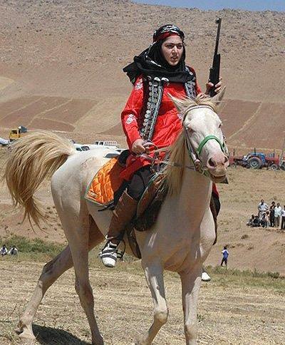 عکس مردان لر با تفنگ