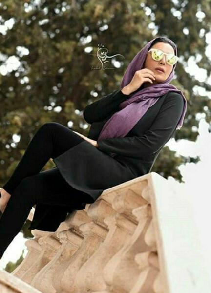 عکس رویا میرعلمی در خارج